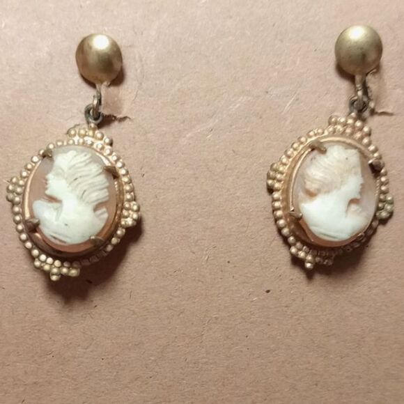 Antique Victorian Lady Profile Cameo 14K  GoldPlated Earrings Dangle - Picture 4 of 6